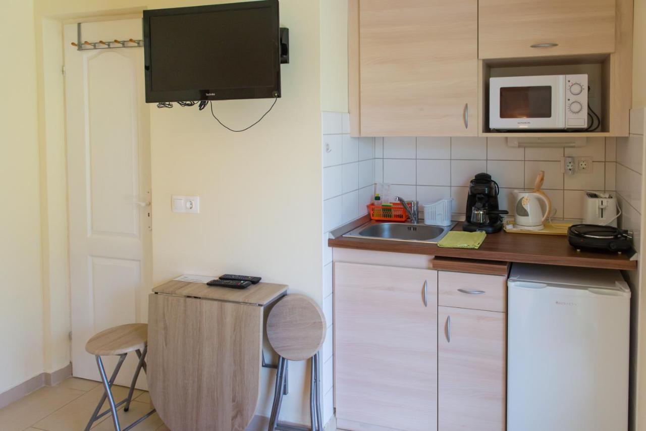 Orgona Apartman- Es Nyaralohaz Apartment *
